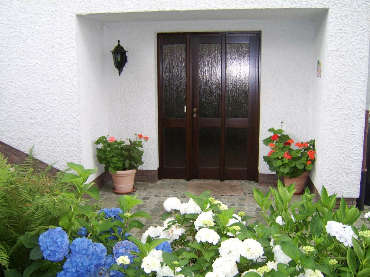Ferienwohnung "Am Fuchsgraben" Tholey Екстер'єр фото