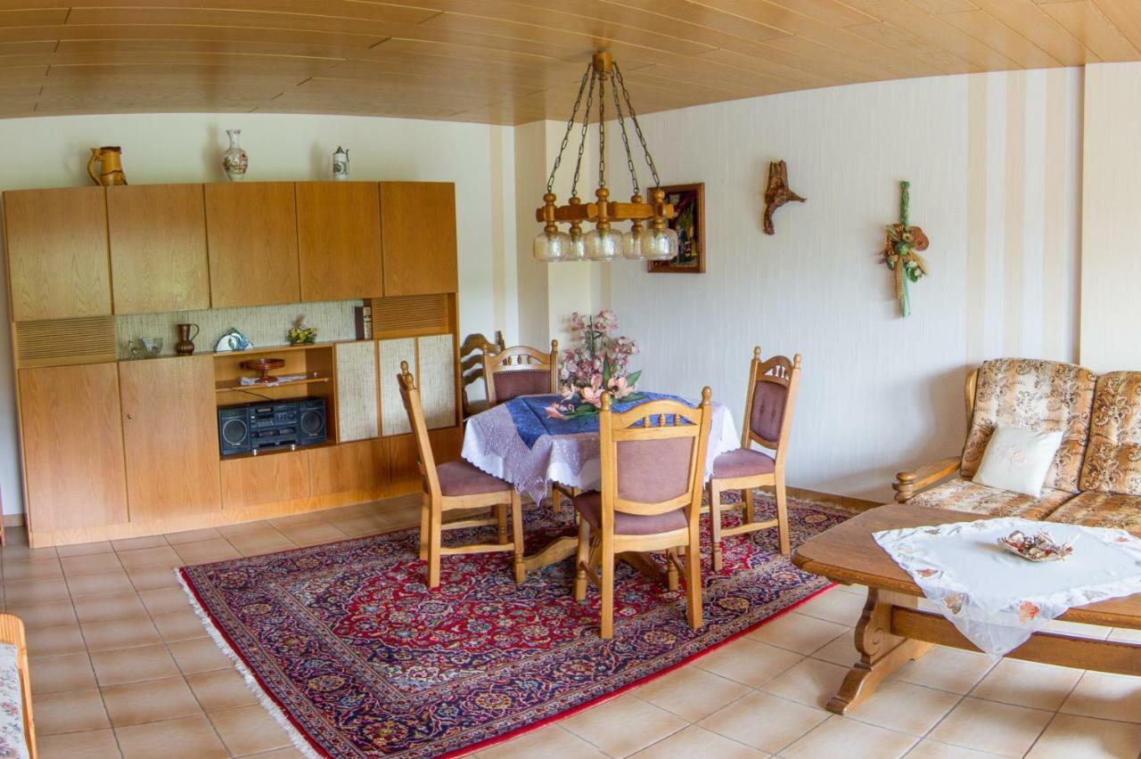 Ferienwohnung "Am Fuchsgraben" Tholey Екстер'єр фото